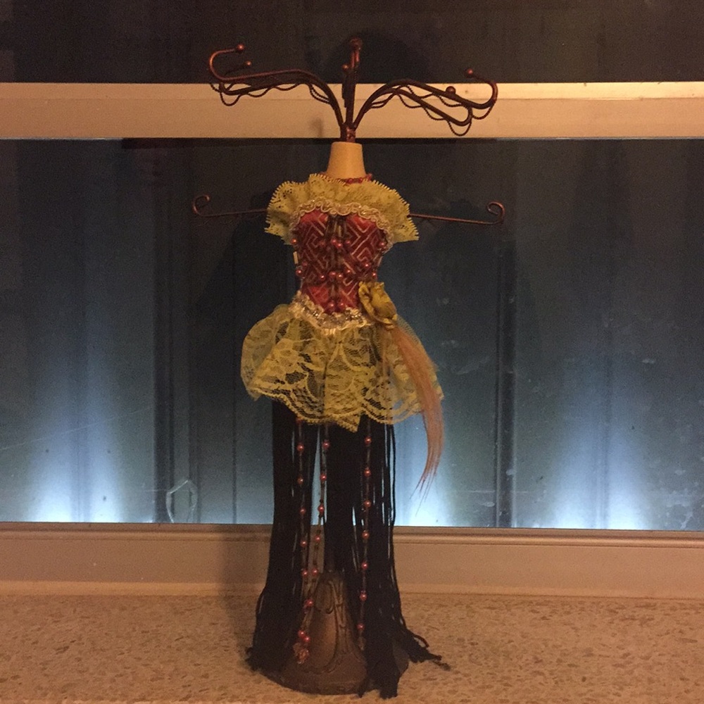 Jewelry holder